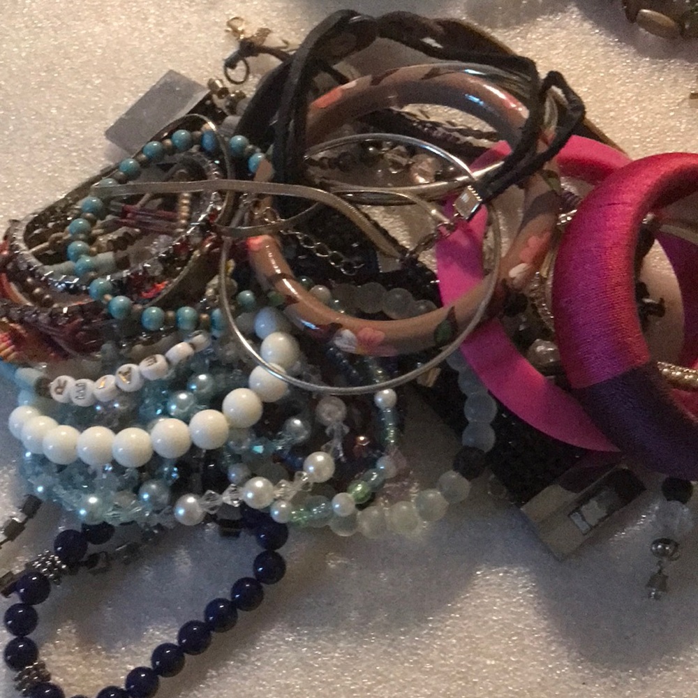 Women’s Bracelet lot 35 bracelet